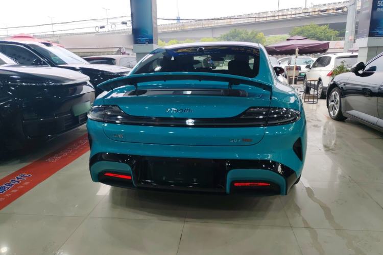 Used Xiaomi Auto SU7 2024 Four-Wheel Drive Ultra-Long Range Advanced Intelligent Driving Max Edition Rear