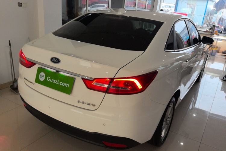 Used Ford Escort 2019 Revised Version 1.5L Automatic Enjoyment Type China VI Standard Rear Right 45 Deg