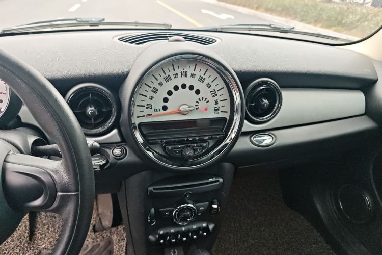 Used MINI MINI 2013 1.6L ONE Limited Edition First Version
