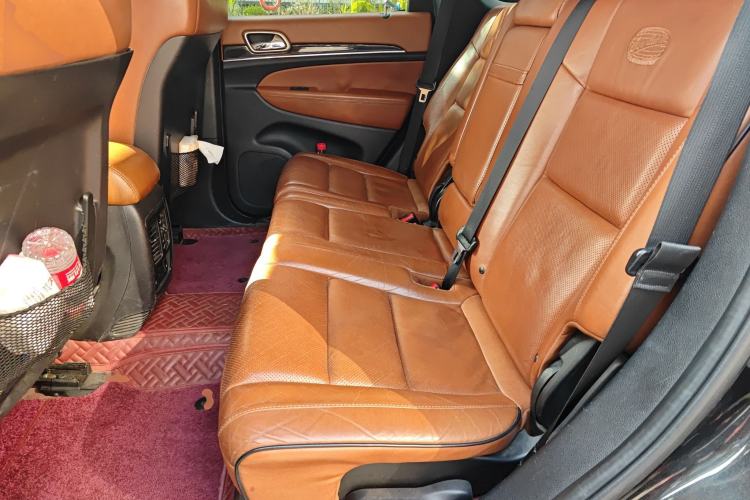 Used Jeep Grand Cherokee 2012 3.6L Flagship Navigation Edition
