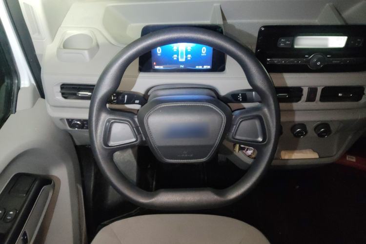Used JMC E Fushun 2025 Model, Open Window Version, 53.58 kWh, Mid-axle, Mid-roof
