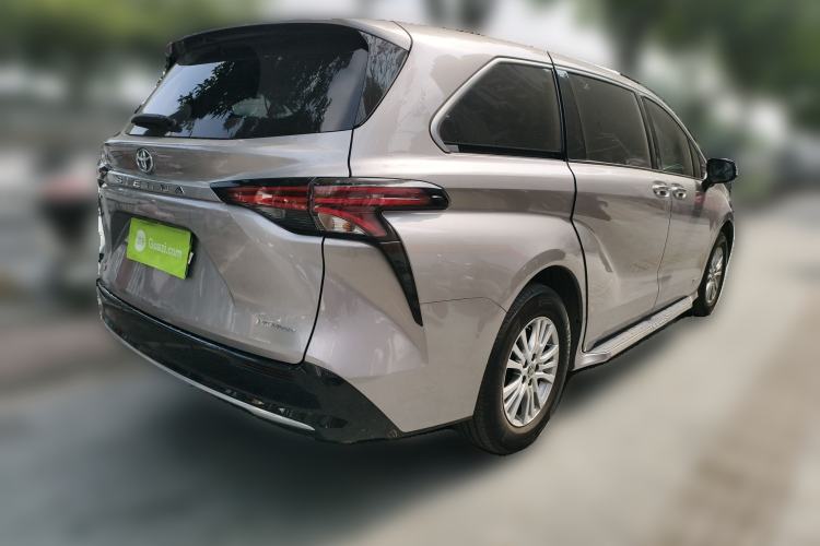 Used Toyota SIENNA 2021 2.5L Hybrid Premium Edition