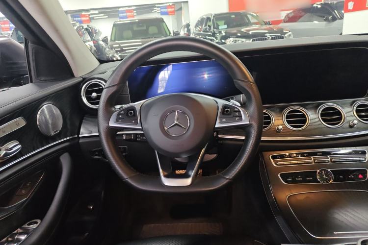 Used Mercedes-Benz E-Class 2018 E 300 L Sport Luxury Edition Steering Wheel