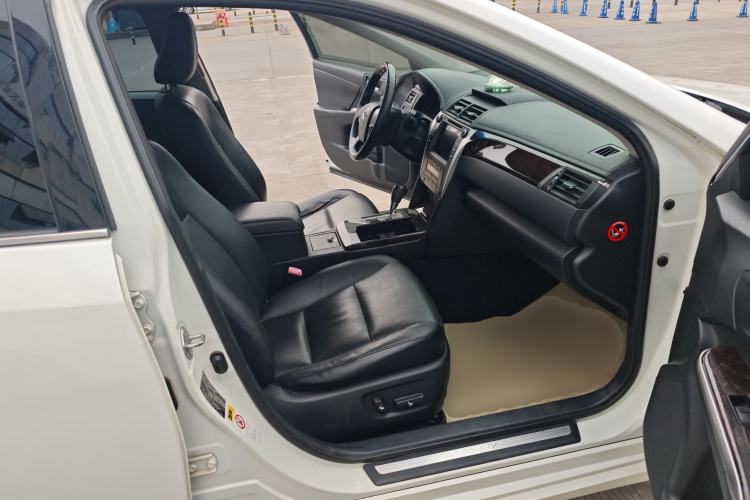 Used Toyota Camry 2015 2.0G Premier Edition Right Front Seat