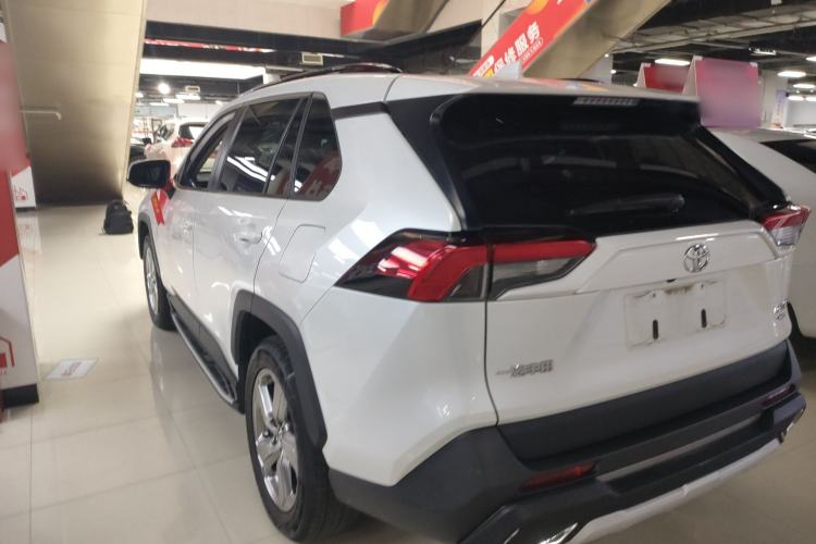 Used Toyota RAV4 2021 2.0L CVT 4x4 Style PLUS Edition Rear Left 45 Deg