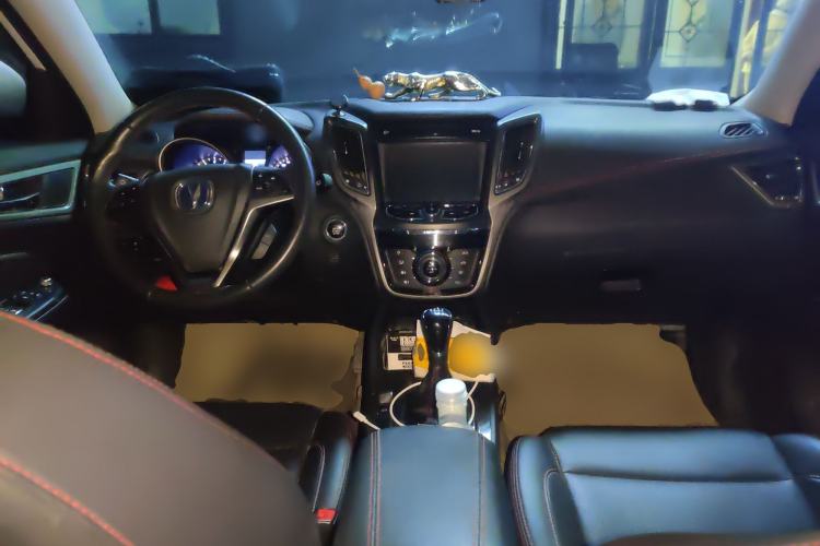 Used CHANGAN CS75 2017 Shangku Edition 1.5T Manual ZhiXiang Model
