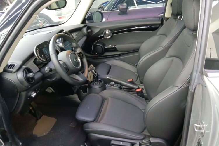 Used MINI 2022 Updated 1.5T COOPER Classic Edition
