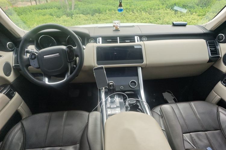 Used Land Rover Range Sport 
