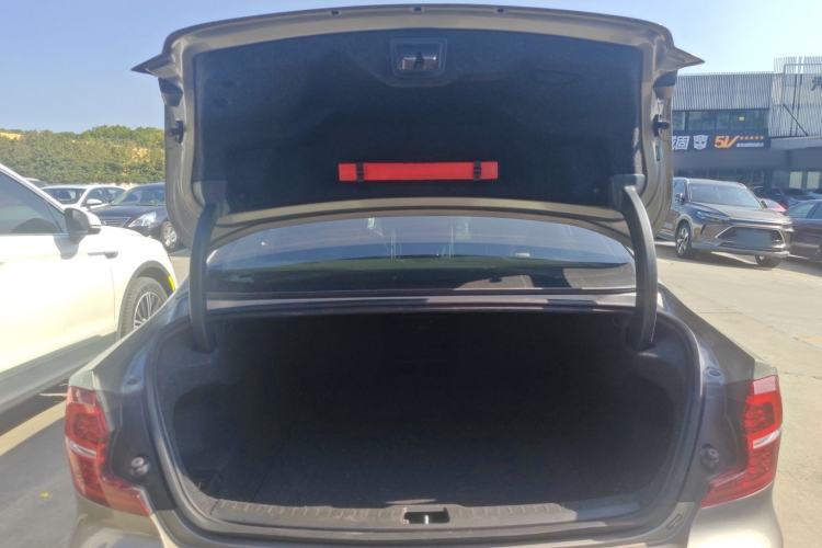 Used Volvo S60 2020 T4 Zhiyi Luxury Edition Trunk