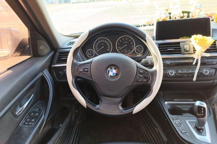 Used BMW 3 Series 2013 320Li Fashion Model

