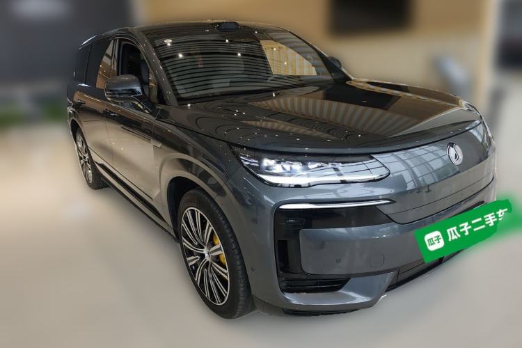 Used Denza N9 2025 Flagship Model Front Right 45 Deg