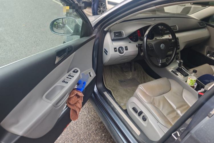 Used Volkswagen Magotan 2011 1.8TSI DSG Luxury Model Driver Seat