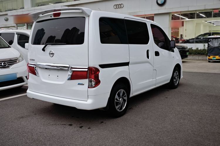 Used Nissan NV200 2016 1.6L CVT Deluxe Model
