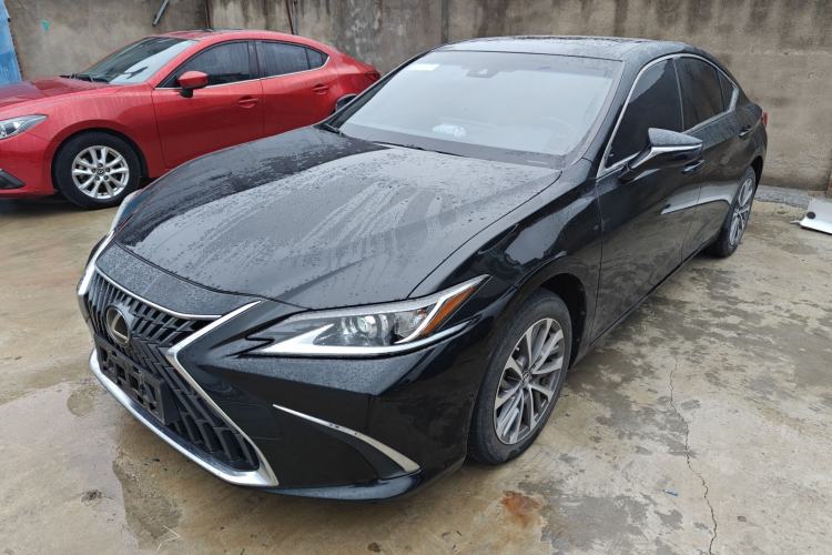 Used Lexus ES 2022 200 Excellence Edition
