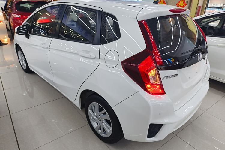 Used Honda Fit 2016 1.5L SE CVT Fashion Model Exterior 2