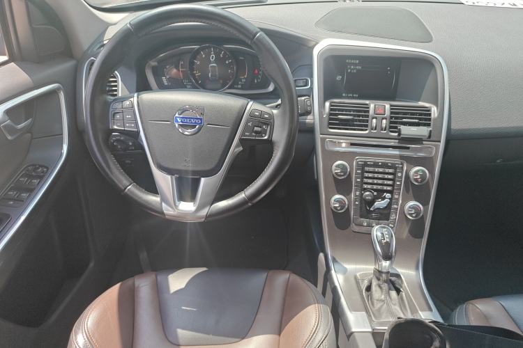 Used Volvo XC60 2015 T5 AWD Zhiyuan Edition
