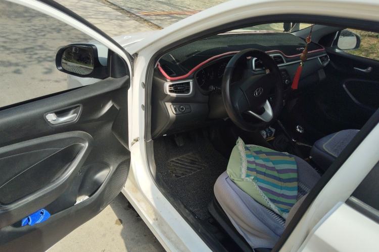 Used Hyundai Verna (older generation) 2017 1.4L Manual Huancai Edition China V Standard
