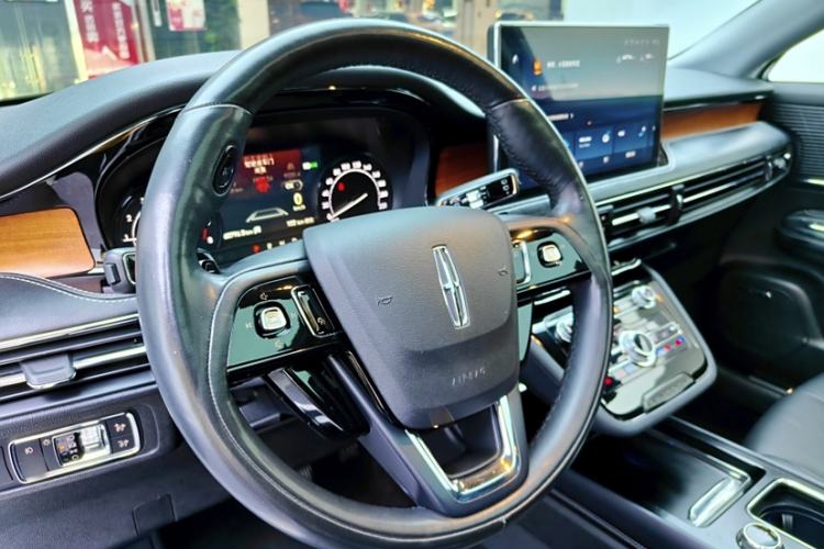 Used Lincoln Corsair 2020 2.0T Two-Wheel Drive Luxury Edition