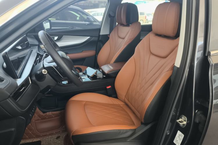 Used Chery Tiggo 8 PLUS 2021 290TGDI DCT Luxury Edition
