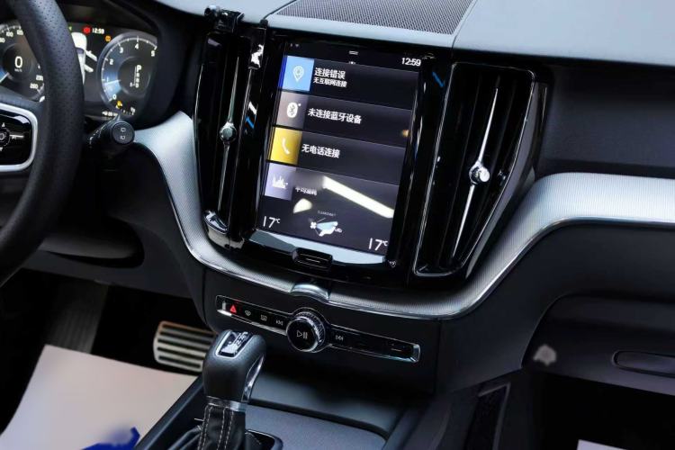 Used Volvo XC60 2018 T5 4x4 Smart & Sporty Edition Interior 12