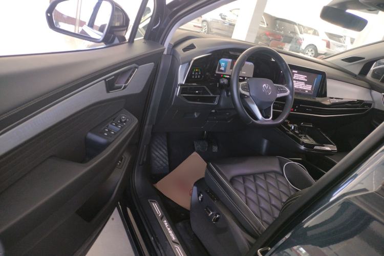 Used Volkswagen Talagon 2022 530TSI Four-Wheel Drive Flagship Shengjing Edition Pro 7-Seater
