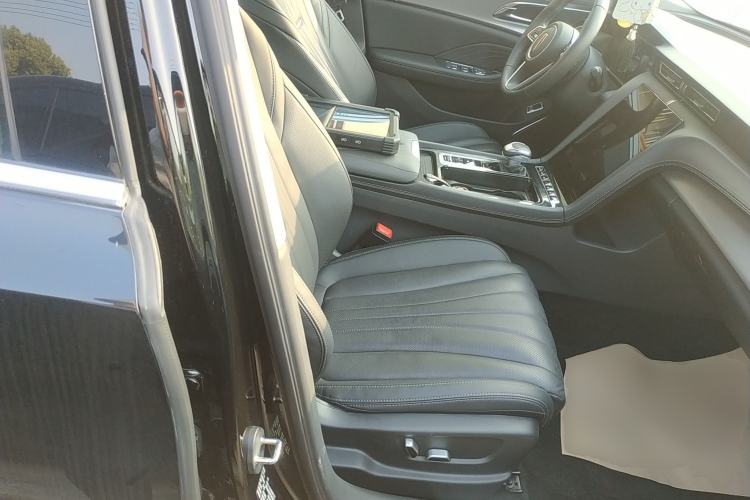 Used Hongqi H5 2024 2.0T Automatic Smart Connect Flagship Edition