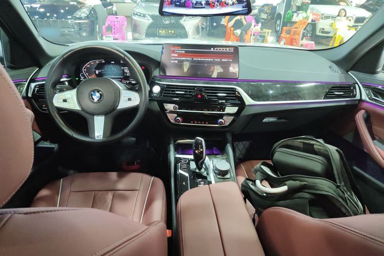 Used BMW 5 Series 2022 Second Facelift 525Li M Sport Package
