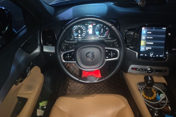 Used Volvo XC90 2017 T6 Zhiyi Edition 5-seater Steering Wheel