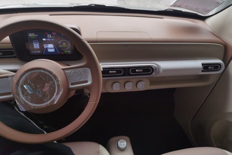 Used Wuling Hongguang MINIEV 2024 3rd Generation 215km Youth Edition
