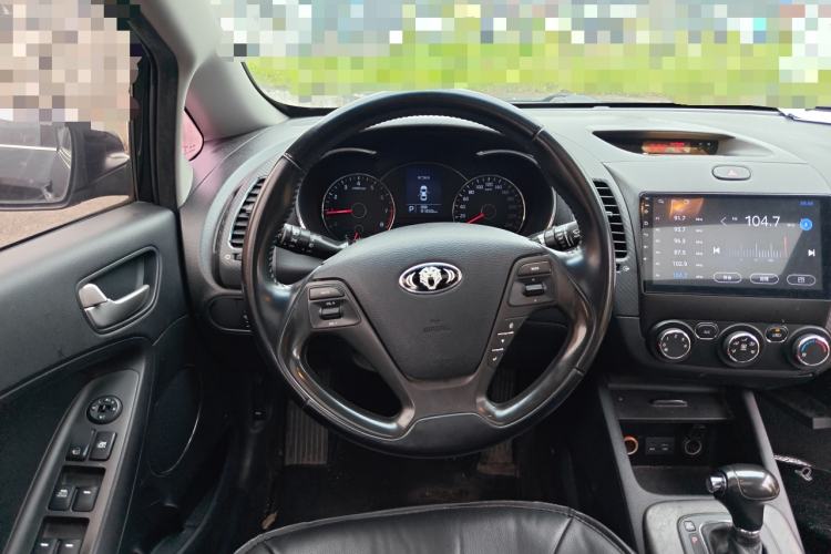 Used Kia K3 2015 1.6L Automatic GLS Steering Wheel