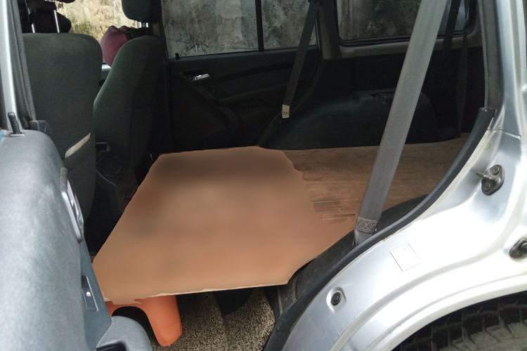 Used Leopaard Q6 2015 2.4L Manual Two-Wheel-Drive Elite Model
