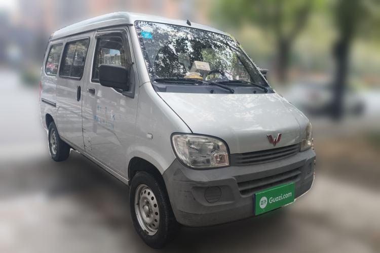 Used Wuling Zhiguang 2015 1.2L Practical LS-I Model Front Right 45 Deg