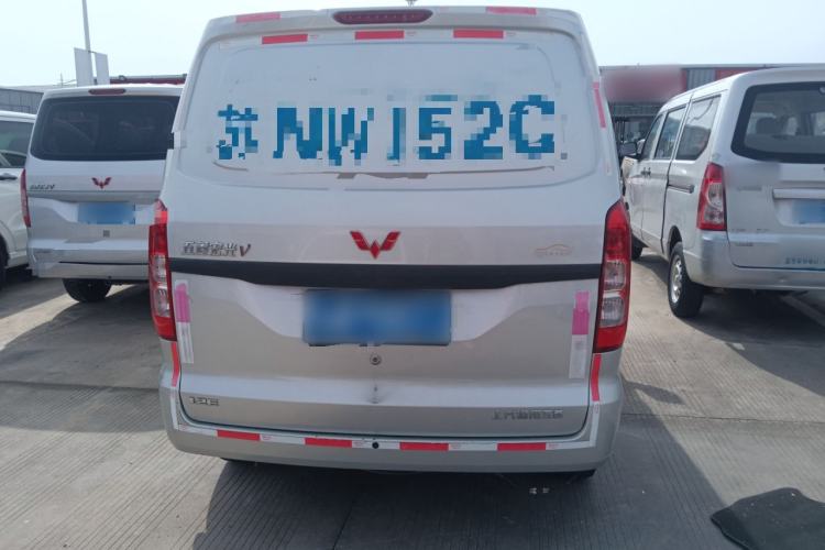 Used Wuling Hongguang V 2020 1.2L Jingqu Edition Window-Sealed Vehicle China VI LSI
