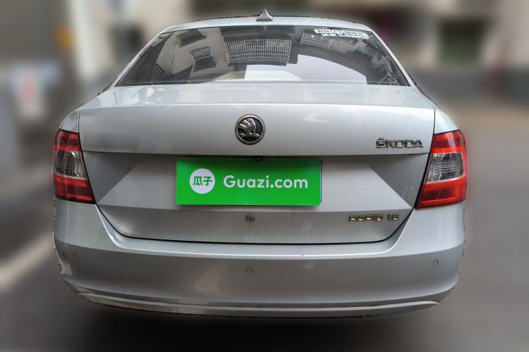 Used Skoda Rapid 2013 1.6L Automatic Smart Selection Model
