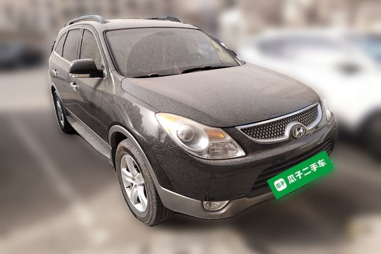 Used Hyundai Veracruz 2009 3.8L Comfort Edition Front Right 45 Deg