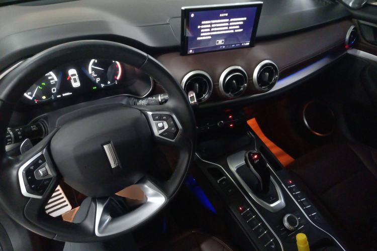 Used Wey VV6 2018 2.0T Two-Wheel-Drive Ultra-Luxury Version China V Standard