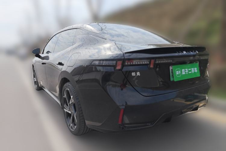 Used Lynk & Co 07 2024 EM-P 126 Long-Range Halo Rear Left 45 Deg