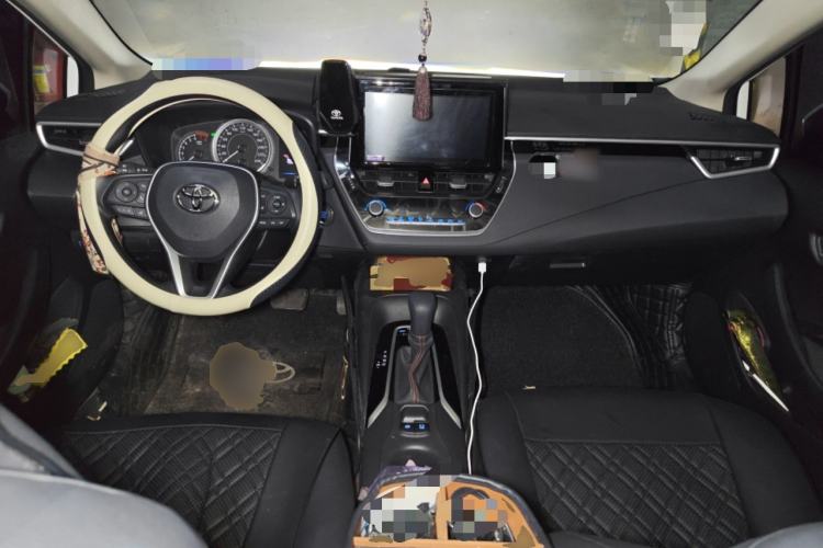 Used Toyota Corolla 2023 1.2T Elite Edition Center Console