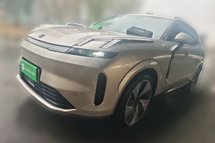 Used Lynk & Co 08 EM-P 2023 120km Long-Range Halo