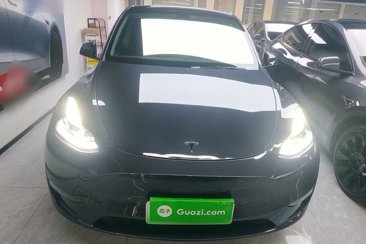 Used Tesla Model Y 2024 Long-Range All-Wheel-Drive Version
