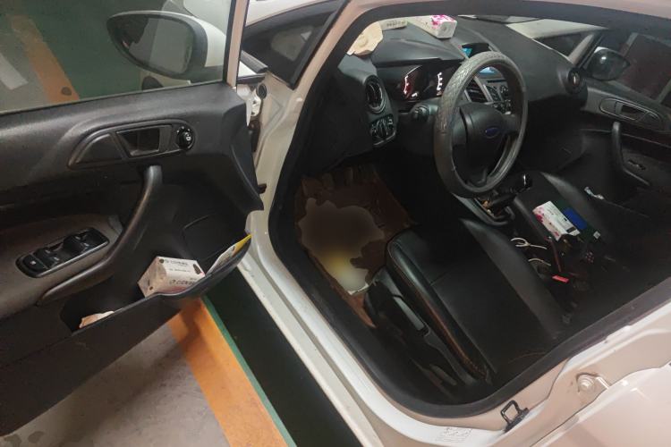 Used Ford Fiesta 2013 Sedan 1.5L Manual Fashion Edition
