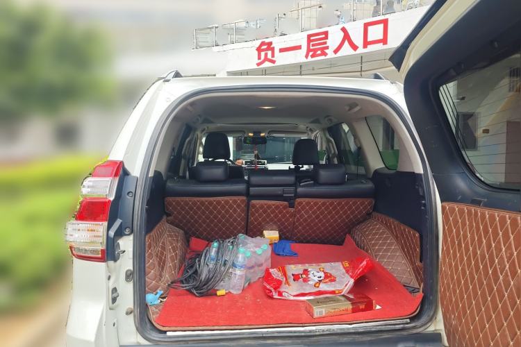 Used Toyota Prado 2016 2.7L Automatic Standard Edition Trunk