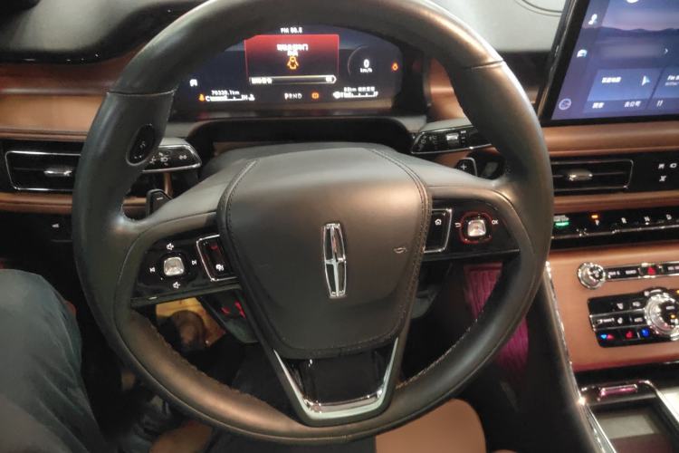 Used Lincoln Aviator 2020 3.0T V6 All-Wheel Drive Executive Version
