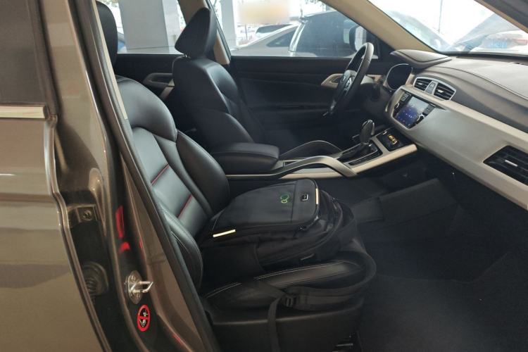 Used Geely Auto Emgrand X7 Sport 2018 1.8TD Automatic Two-Wheel Drive Smart Connect 4G Internet Edition