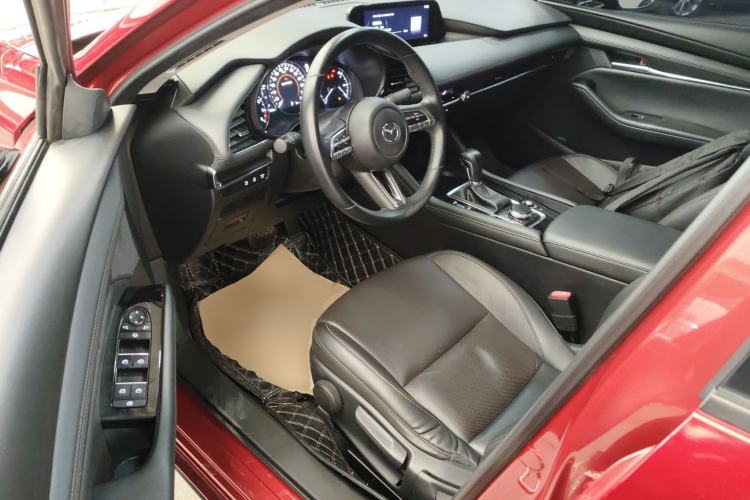 Used Mazda 3 Axela 2021 2.0L Automatic Zhiya Edition Driver Seat