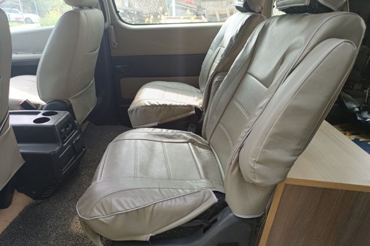 Used Jinbei Grace 2015 2.0L Classic Edition Standard Model Short Wheelbase 7 Seats Left Rear Seat