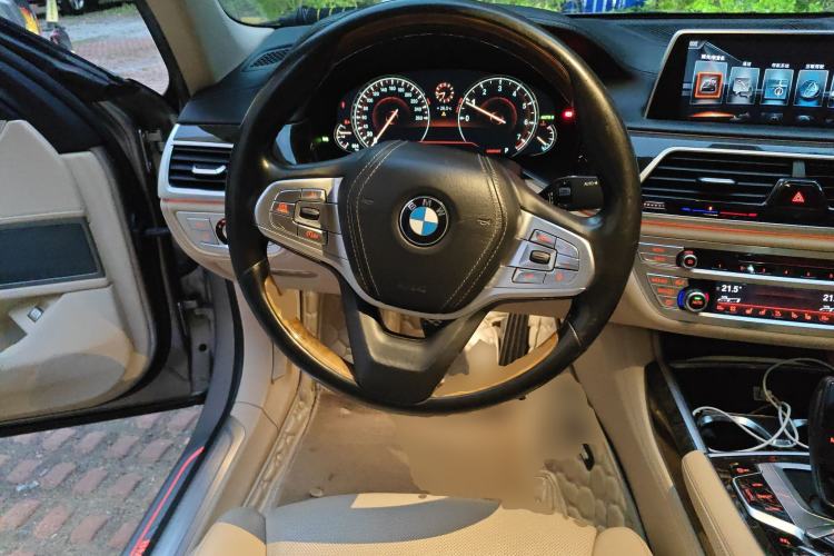 Used BMW 7 Series 2016 730Li Luxury Model
