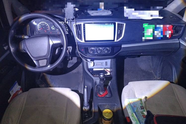 Used FORTHING Lingzhi 2022 M5L 1.6L Utility Model 7 Seats