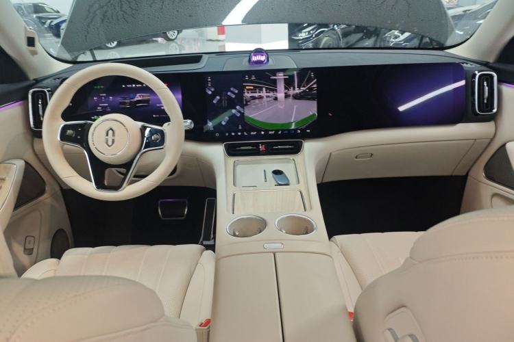 Used Hima AITO M8 2025 Extended-Range Max Version 37 kWh 6-Seater Center Console