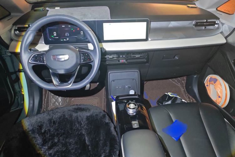 Used Geometry E Firefly 2023 320KM Cute & Handsome Tiger 5 Seats